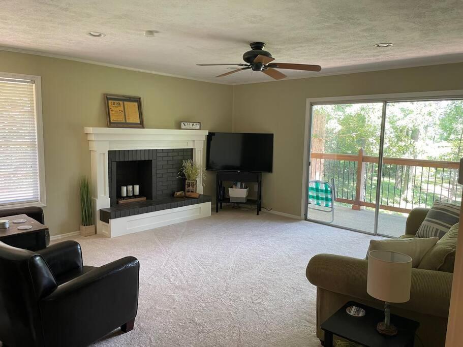 Vila Cozy, Lake Lanier Property With Amazing Views Dawsonville Exteriér fotografie